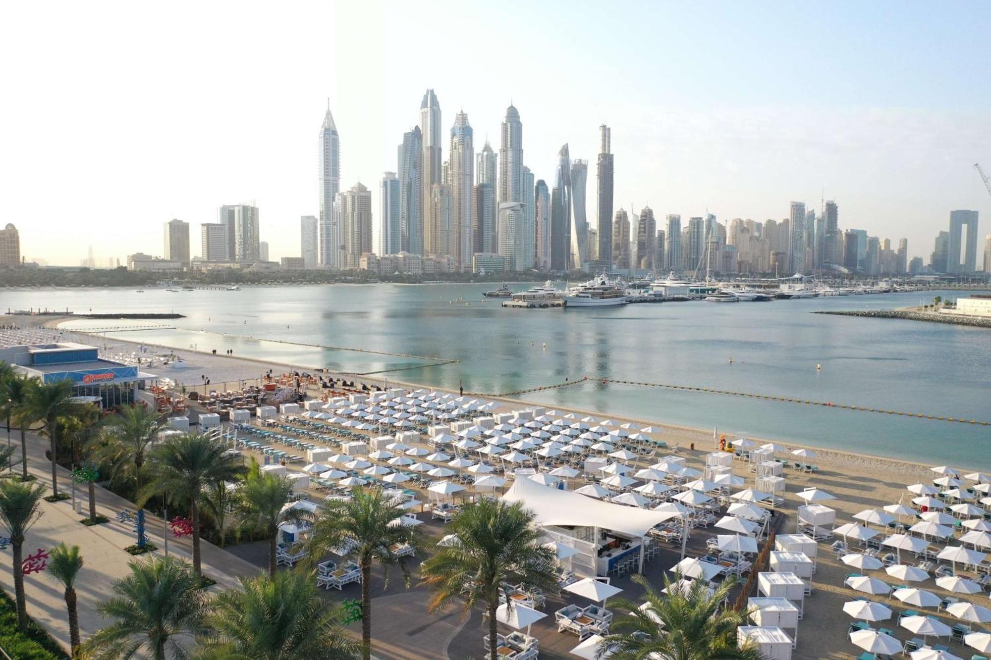 Hilton Palm Jumeirah منتجع دبي