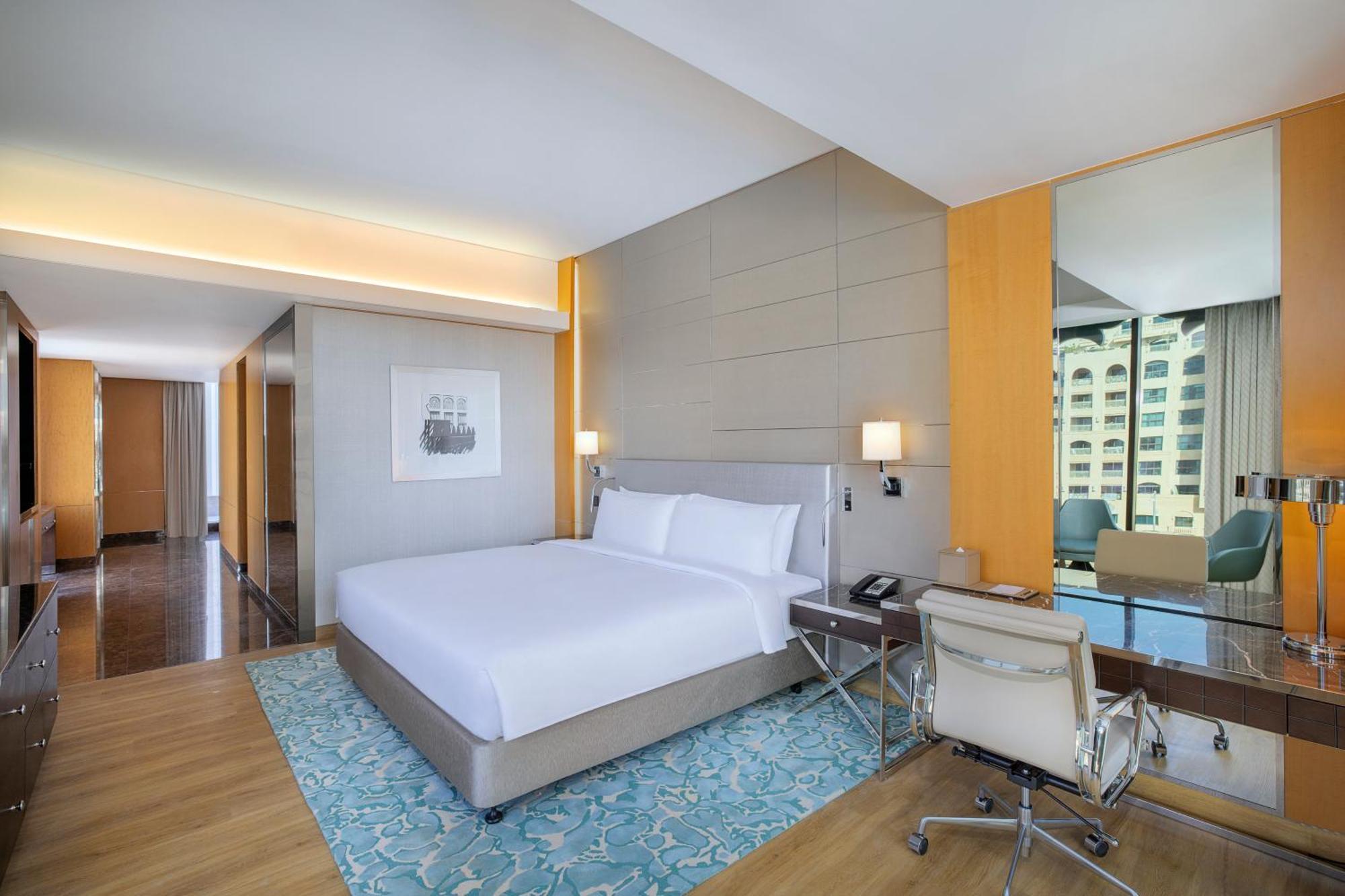 Hilton Palm Jumeirah 5* دبي